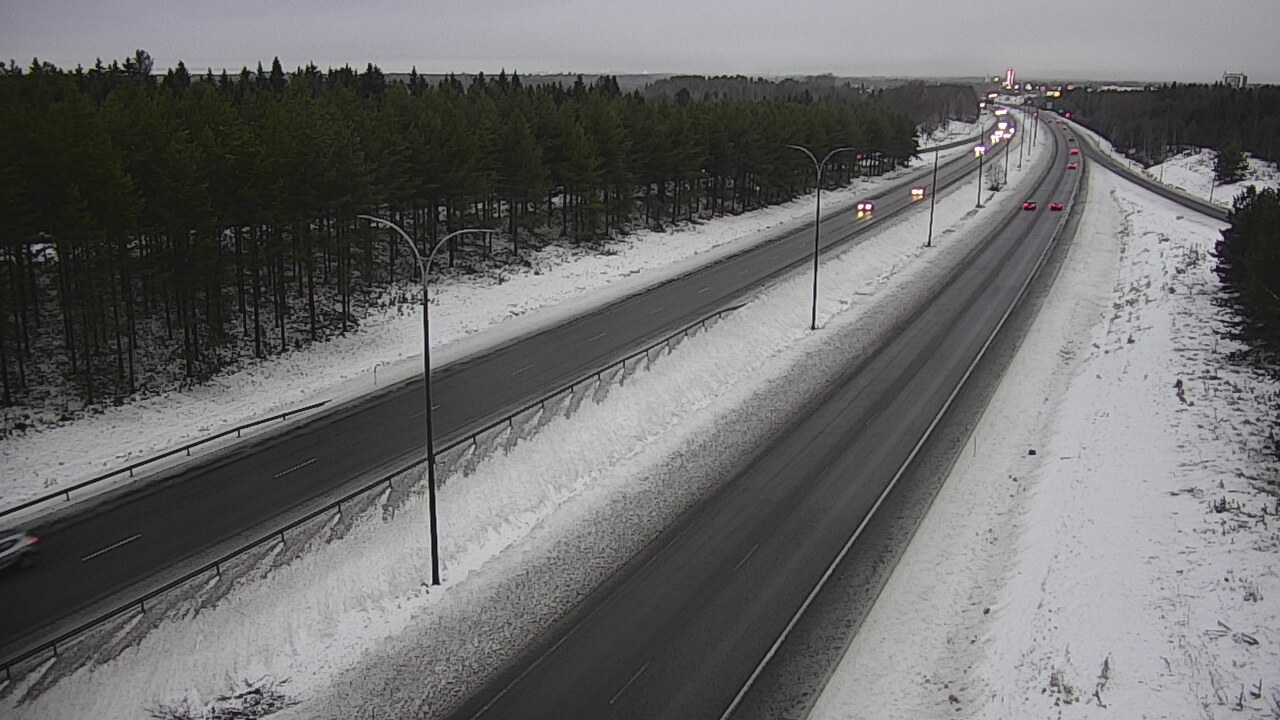 Weather Camera Image Väg 4 Uleåborg, Ouluntulli, Oulu, Pohjois-Pohjanmaa