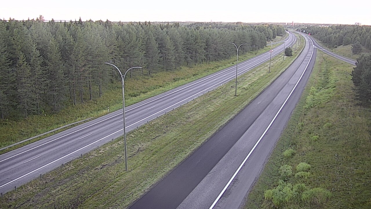 Weather Camera Image Väg 4 Uleåborg, Ouluntulli, Oulu, Pohjois-Pohjanmaa