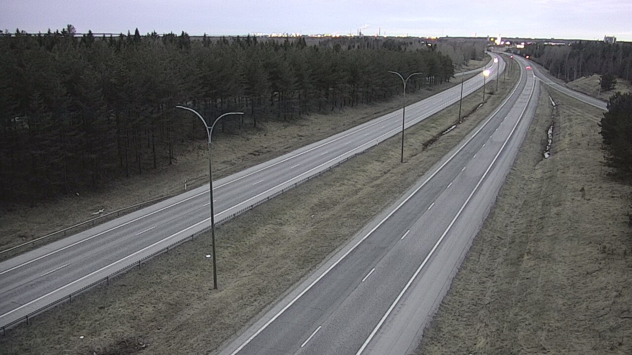 Weather Camera Image Road 4 Oulu, Ouluntulli, Oulu, Pohjois-Pohjanmaa