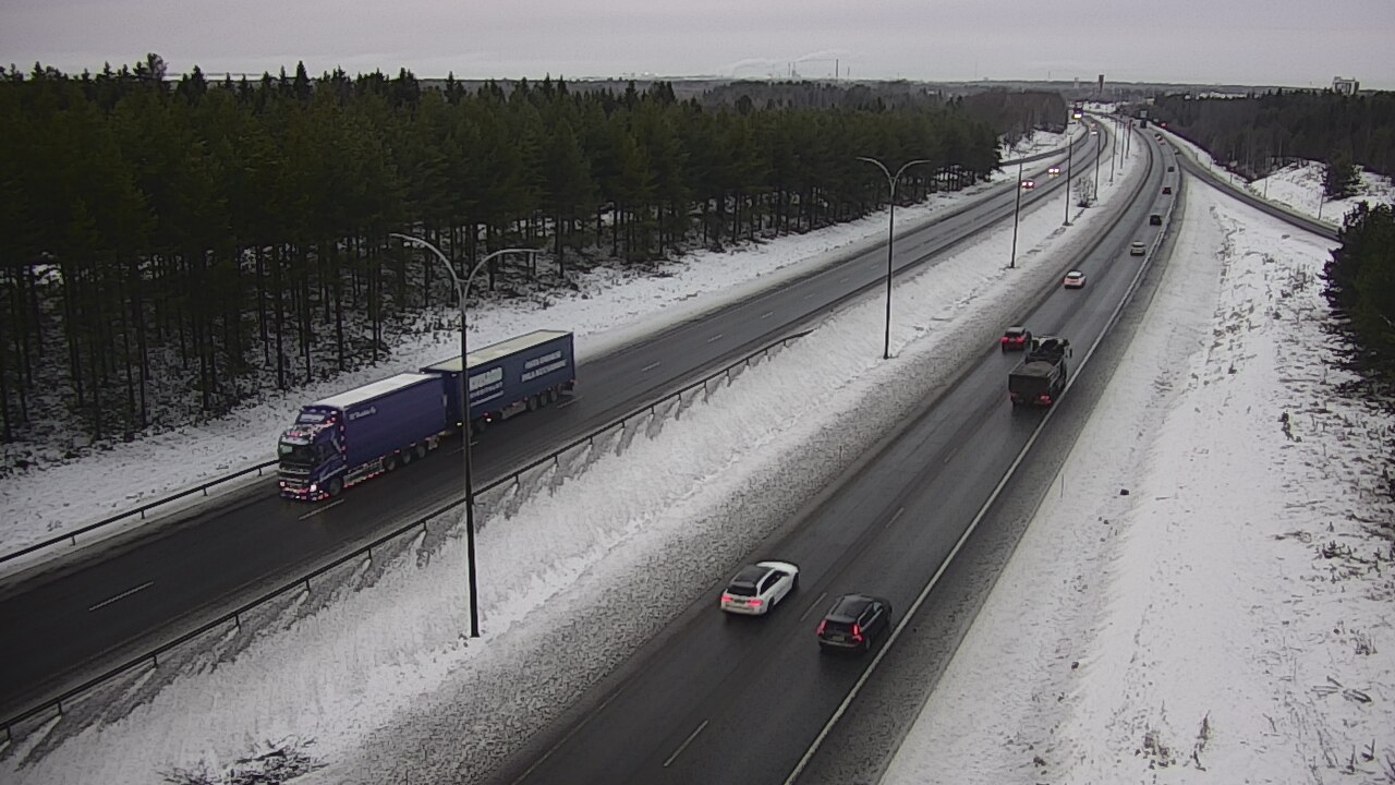 Weather Camera Image Väg 4 Uleåborg, Ouluntulli, Oulu, Pohjois-Pohjanmaa