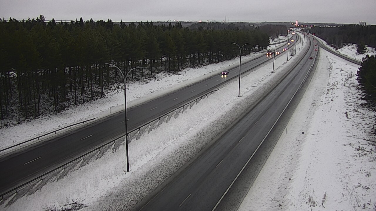 Weather Camera Image Väg 4 Uleåborg, Ouluntulli, Oulu, Pohjois-Pohjanmaa