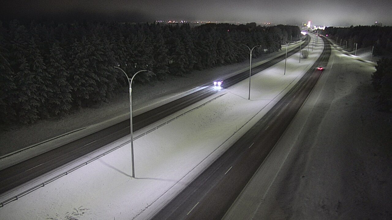 Weather Camera Image Road 4 Oulu, Ouluntulli, Oulu, Pohjois-Pohjanmaa