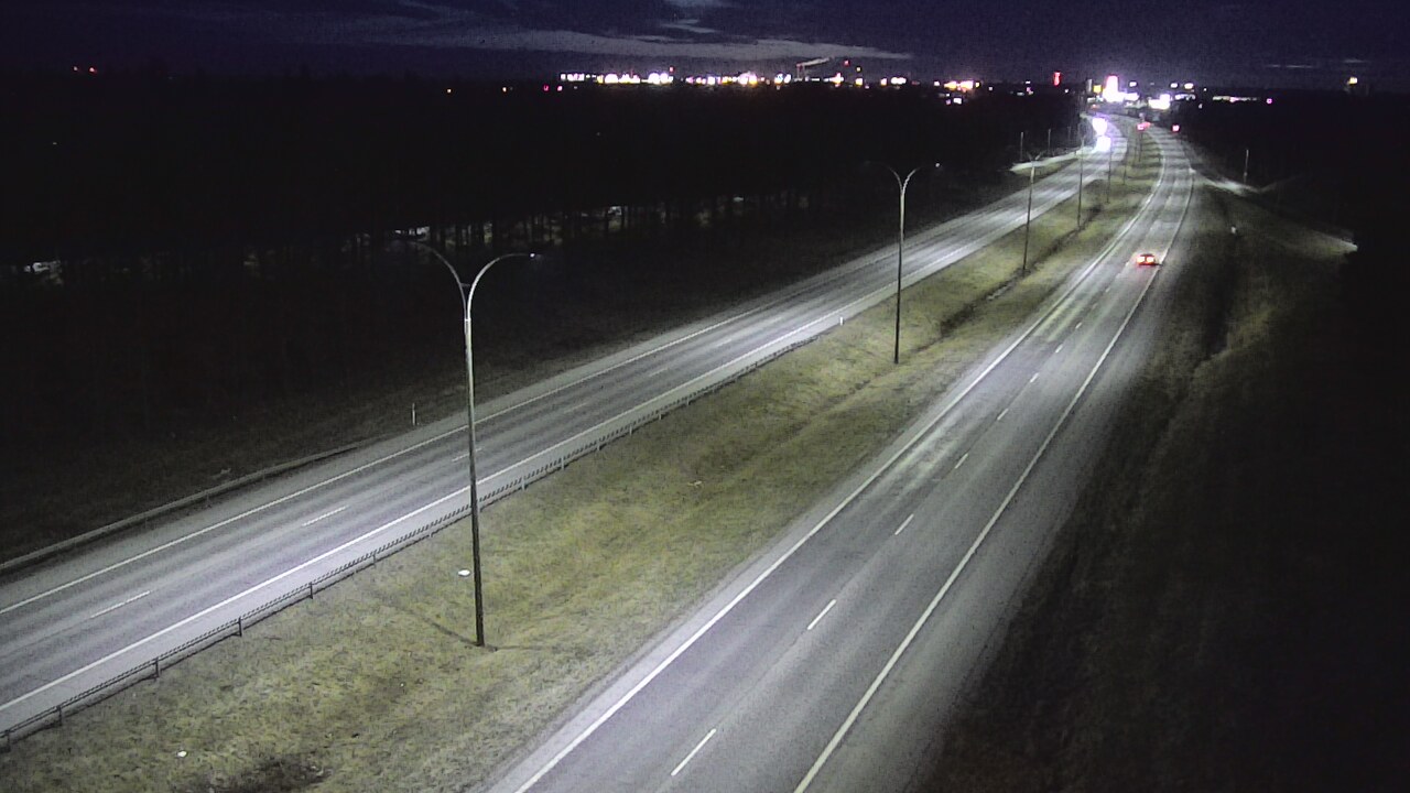 Weather Camera Image Väg 4 Uleåborg, Ouluntulli, Oulu, Pohjois-Pohjanmaa