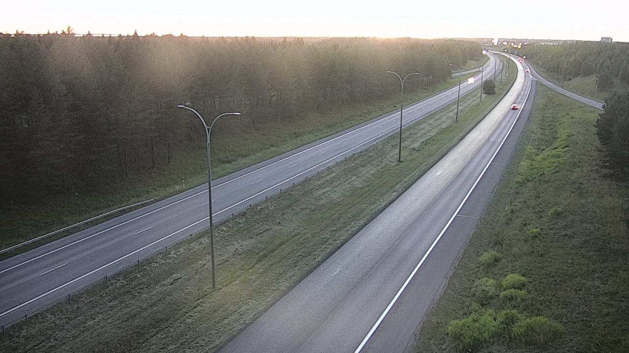 Weather Camera Image Väg 4 Uleåborg, Ouluntulli, Oulu, Pohjois-Pohjanmaa