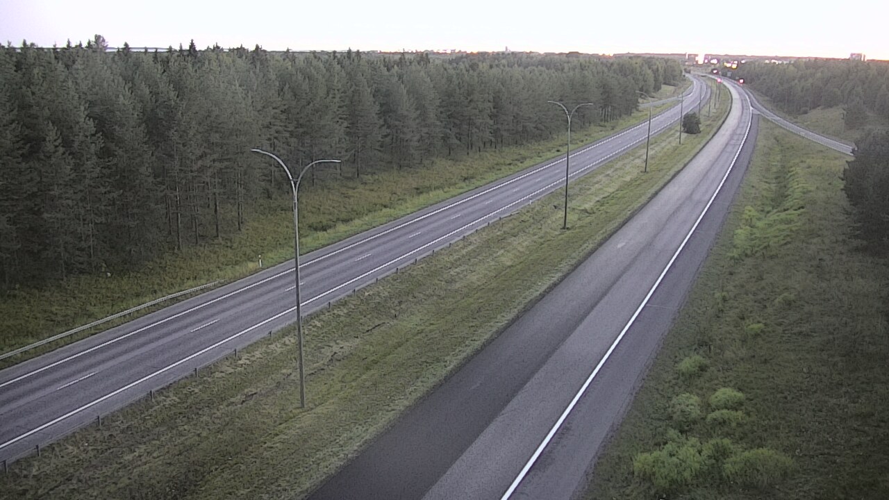 Weather Camera Image Väg 4 Uleåborg, Ouluntulli, Oulu, Pohjois-Pohjanmaa