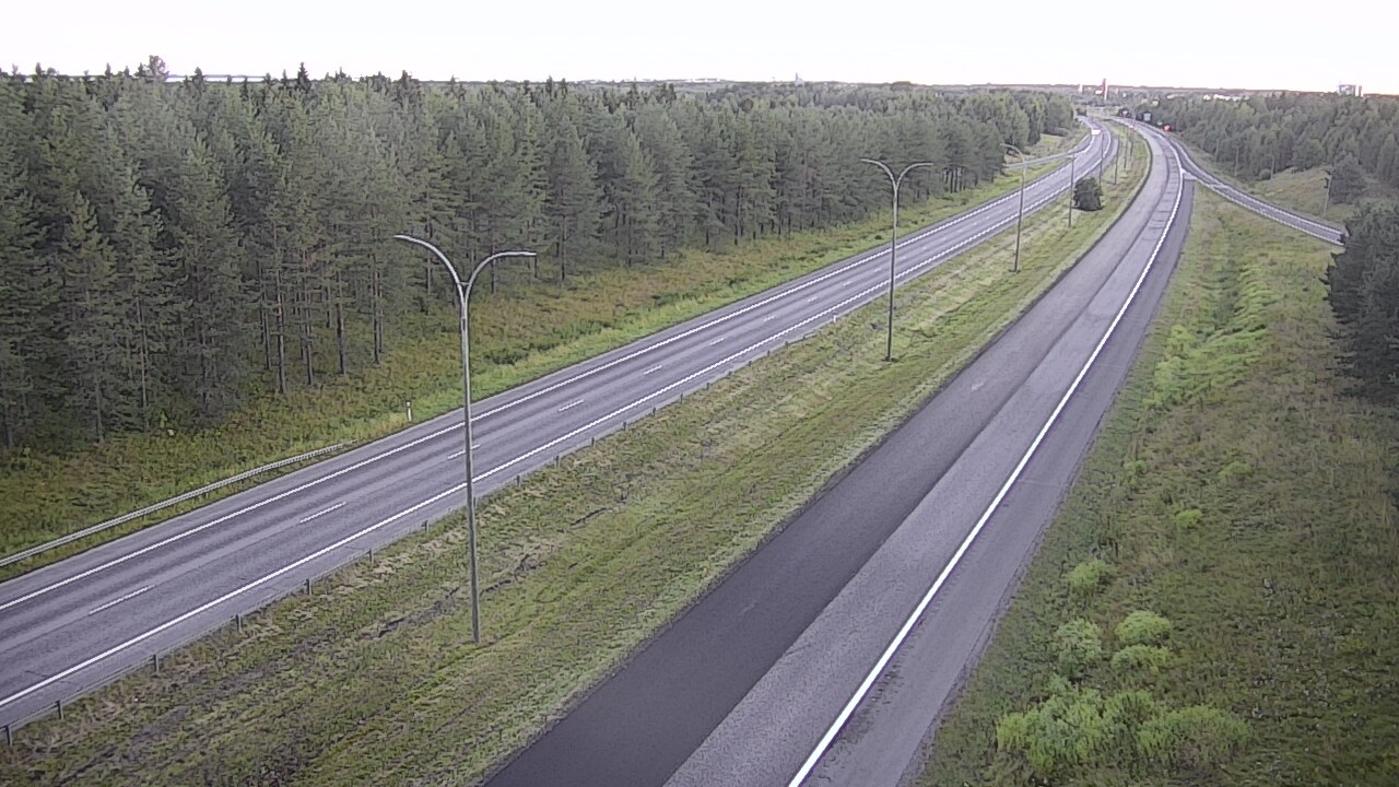 Weather Camera Image Väg 4 Uleåborg, Ouluntulli, Oulu, Pohjois-Pohjanmaa