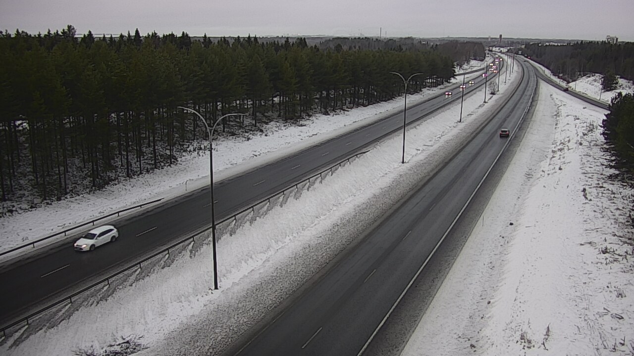 Weather Camera Image Väg 4 Uleåborg, Ouluntulli, Oulu, Pohjois-Pohjanmaa