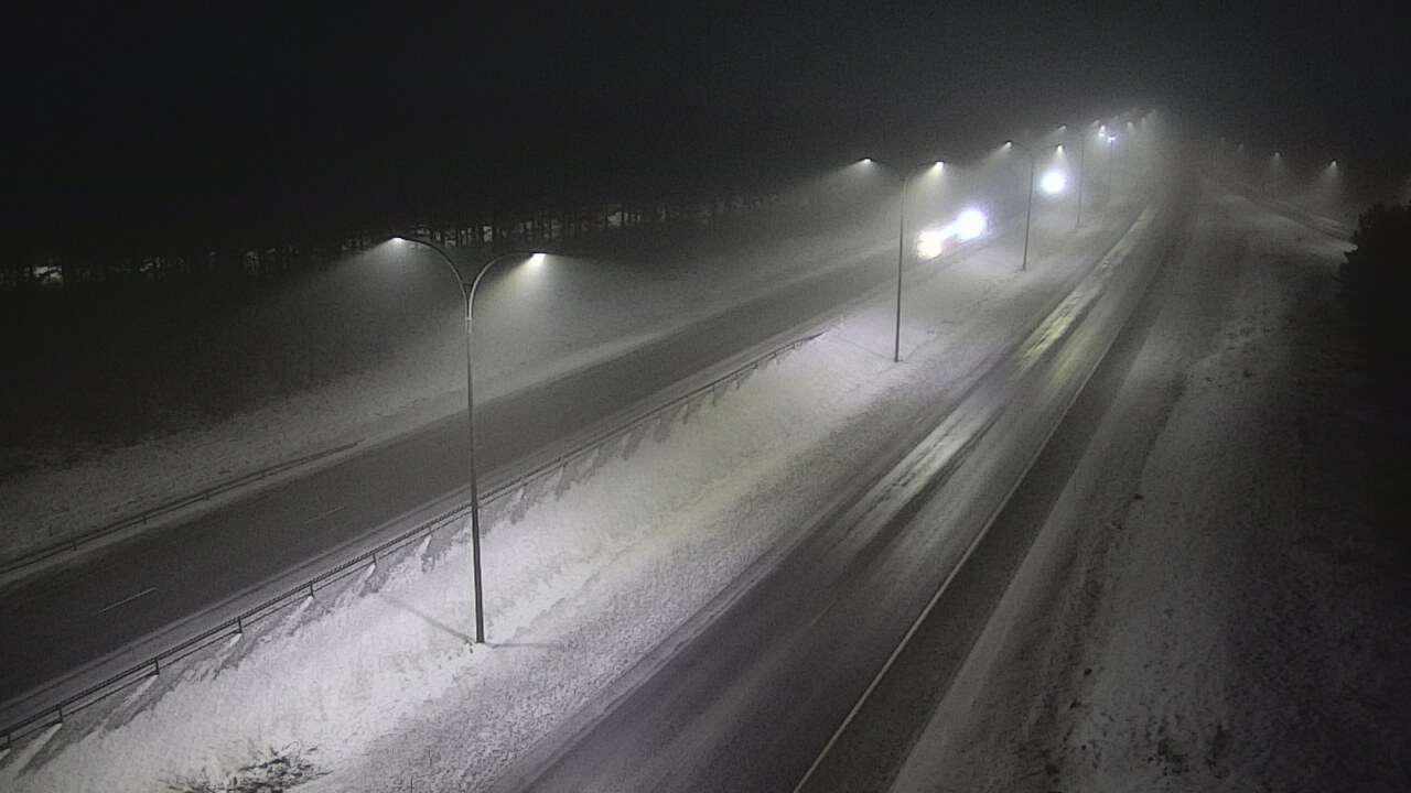 Weather Camera Image Väg 4 Uleåborg, Ouluntulli, Oulu, Pohjois-Pohjanmaa