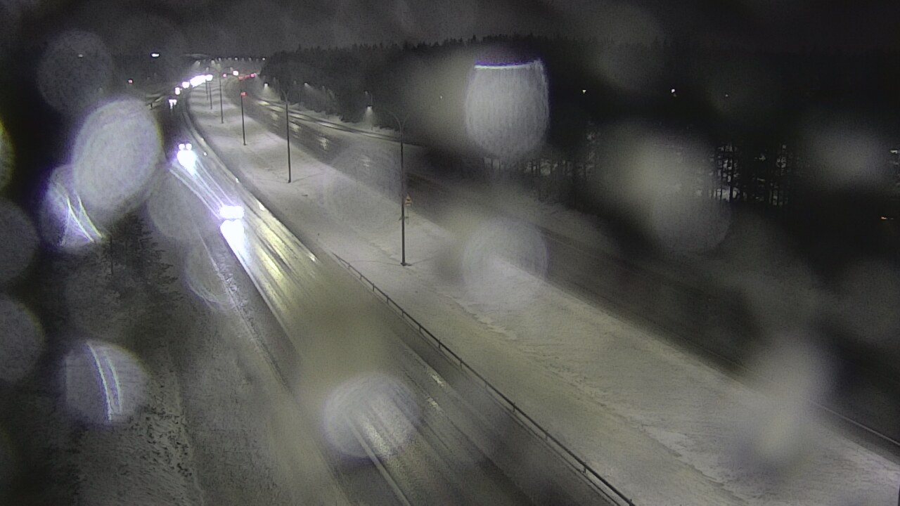 Weather Camera Image Väg 4 Uleåborg, Ouluntulli, Oulu, Pohjois-Pohjanmaa