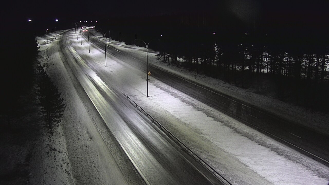 Weather Camera Image Väg 4 Uleåborg, Ouluntulli, Oulu, Pohjois-Pohjanmaa