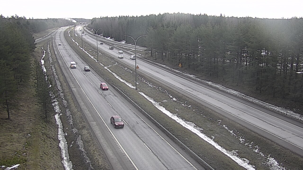 Weather Camera Image Väg 4 Uleåborg, Ouluntulli, Oulu, Pohjois-Pohjanmaa