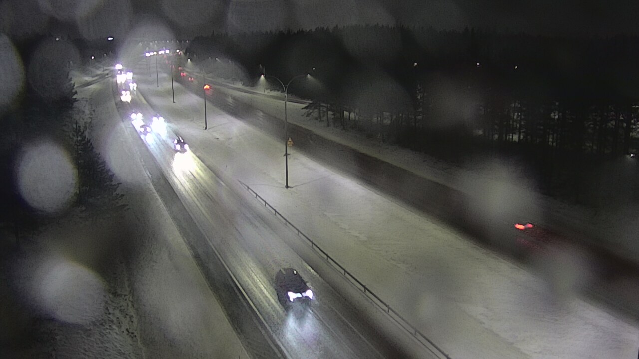 Weather Camera Image Väg 4 Uleåborg, Ouluntulli, Oulu, Pohjois-Pohjanmaa