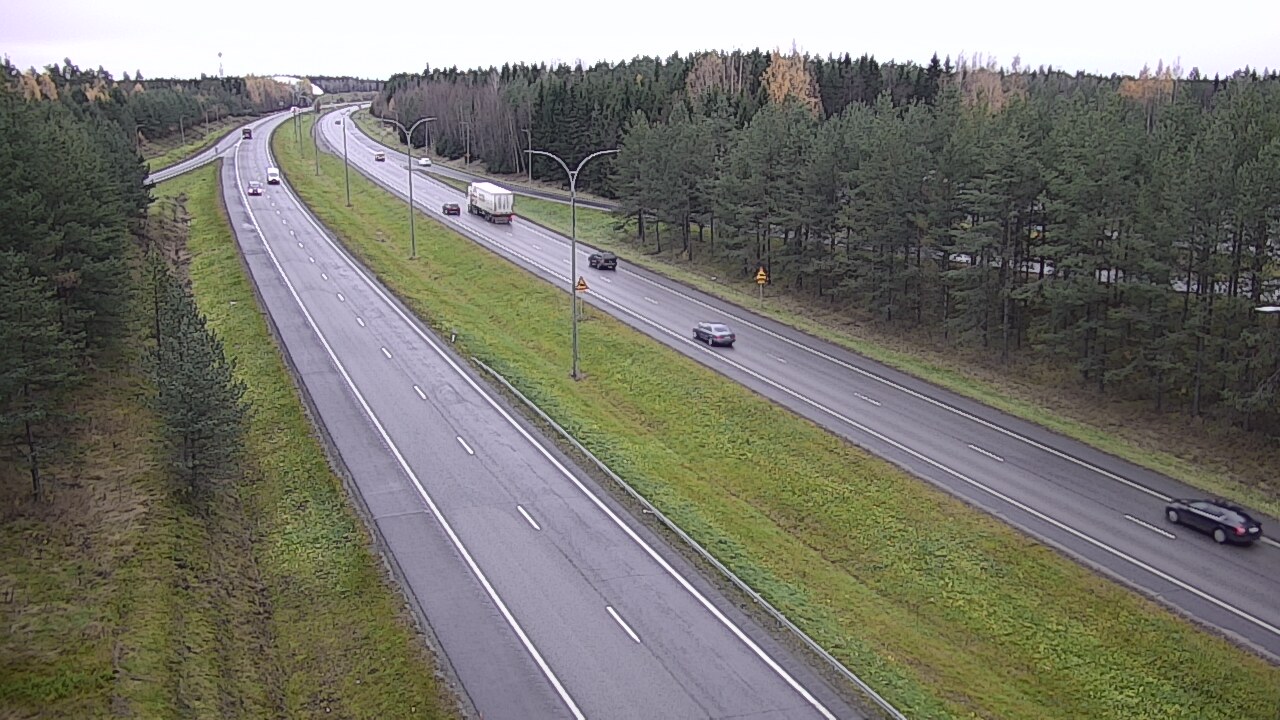 Weather Camera Image Väg 4 Uleåborg, Ouluntulli, Oulu, Pohjois-Pohjanmaa