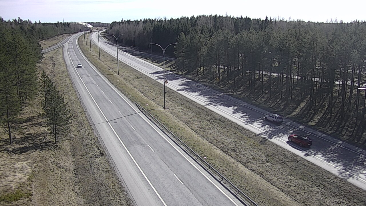 Weather Camera Image Väg 4 Uleåborg, Ouluntulli, Oulu, Pohjois-Pohjanmaa