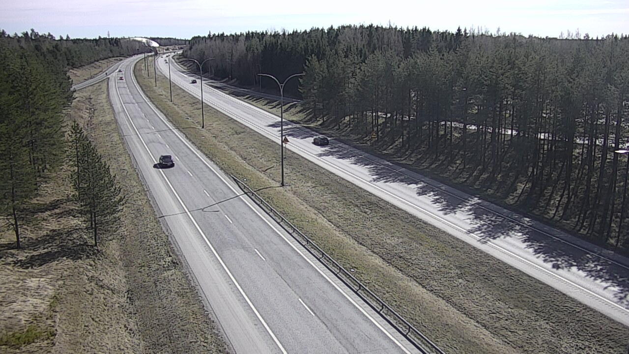 Weather Camera Image Väg 4 Uleåborg, Ouluntulli, Oulu, Pohjois-Pohjanmaa