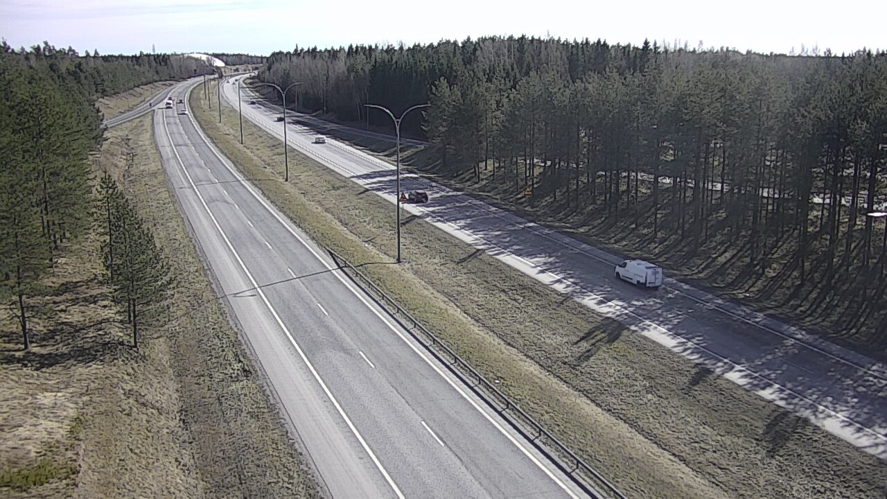 Weather Camera Image Väg 4 Uleåborg, Ouluntulli, Oulu, Pohjois-Pohjanmaa
