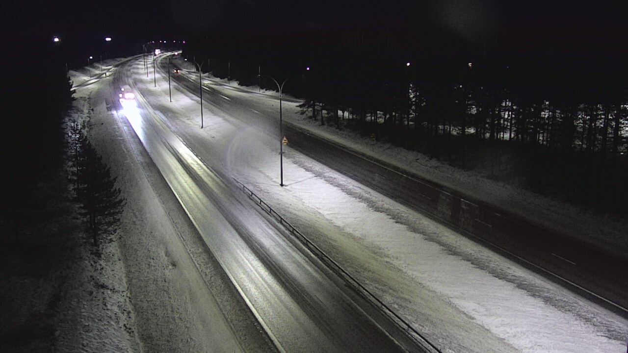 Weather Camera Image Väg 4 Uleåborg, Ouluntulli, Oulu, Pohjois-Pohjanmaa