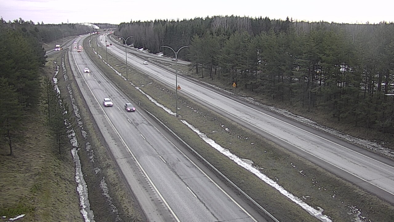 Weather Camera Image Road 4 Oulu, Ouluntulli, Oulu, Pohjois-Pohjanmaa