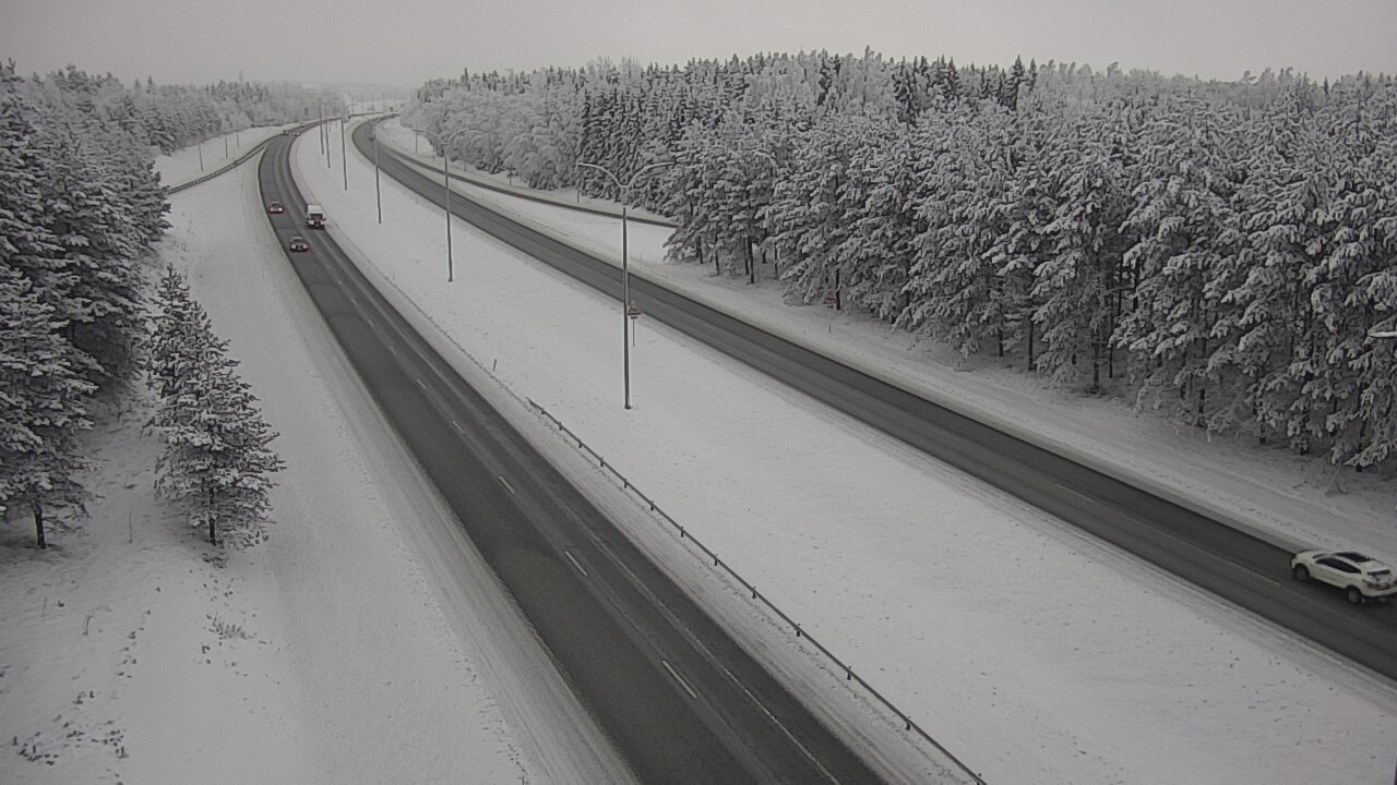 Weather Camera Image Väg 4 Uleåborg, Ouluntulli, Oulu, Pohjois-Pohjanmaa