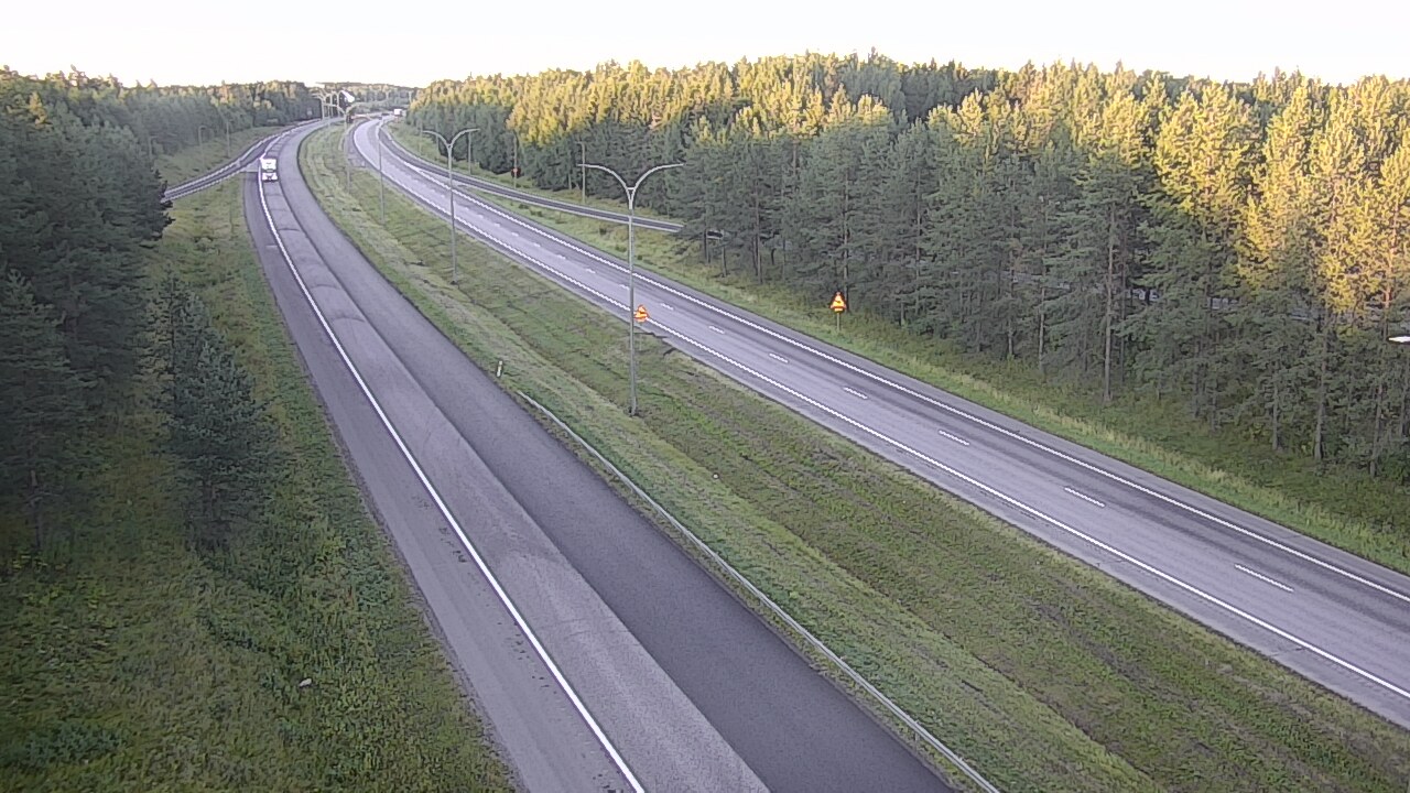 Weather Camera Image Väg 4 Uleåborg, Ouluntulli, Oulu, Pohjois-Pohjanmaa