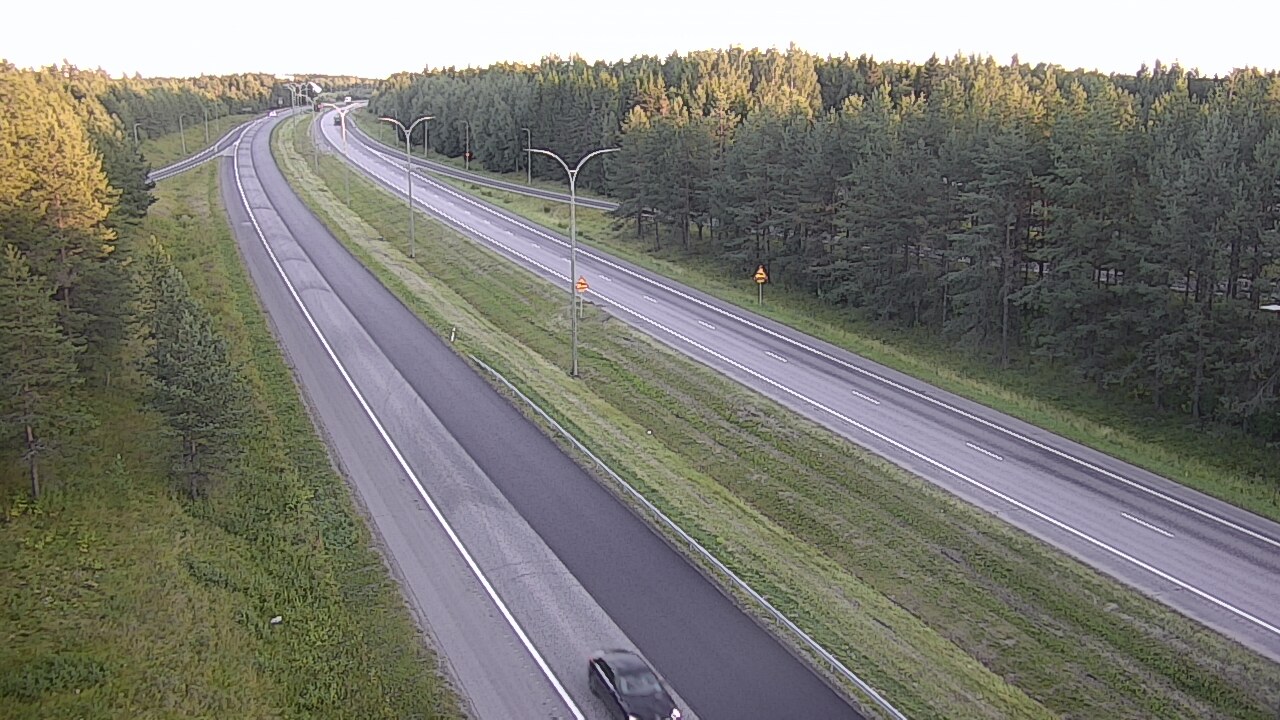 Weather Camera Image Väg 4 Uleåborg, Ouluntulli, Oulu, Pohjois-Pohjanmaa