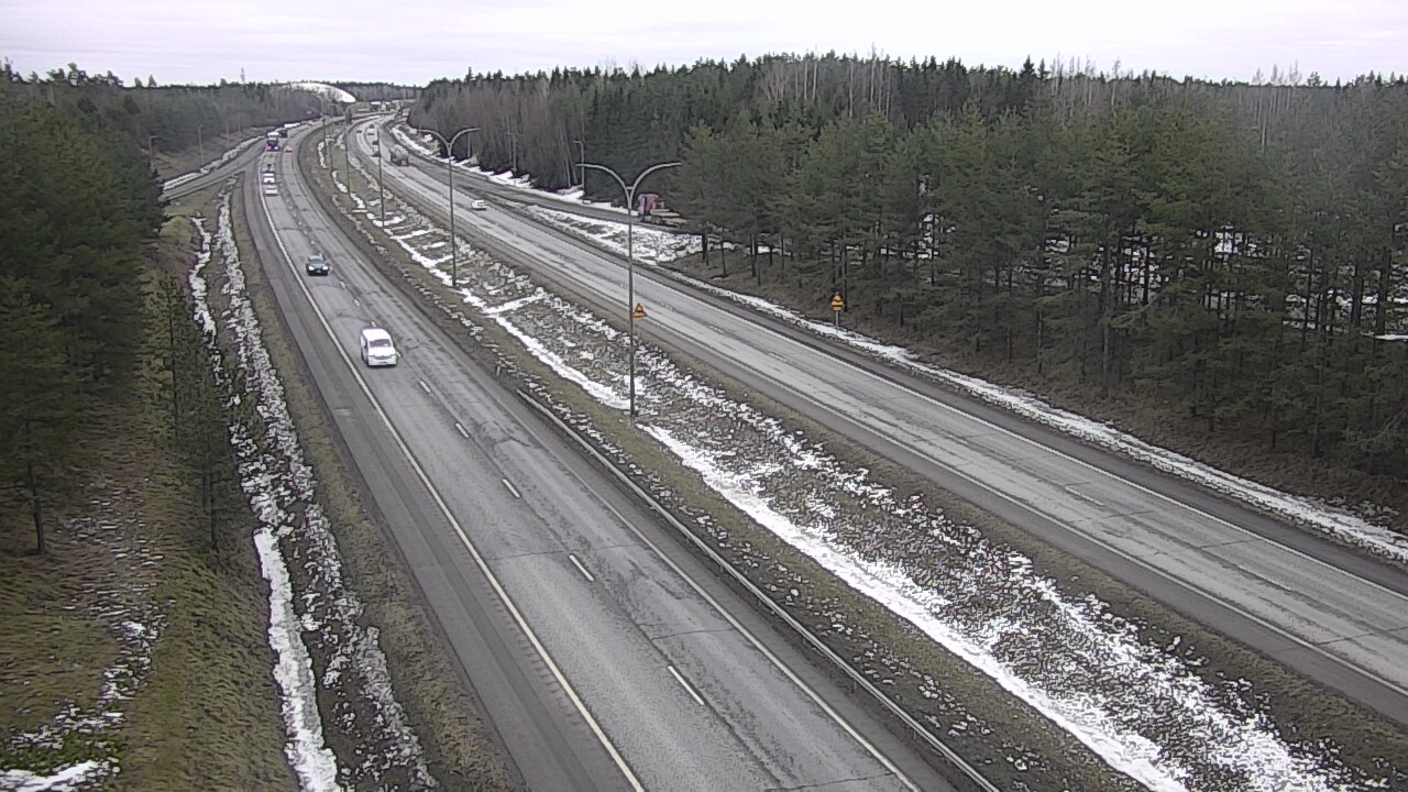 Weather Camera Image Väg 4 Uleåborg, Ouluntulli, Oulu, Pohjois-Pohjanmaa