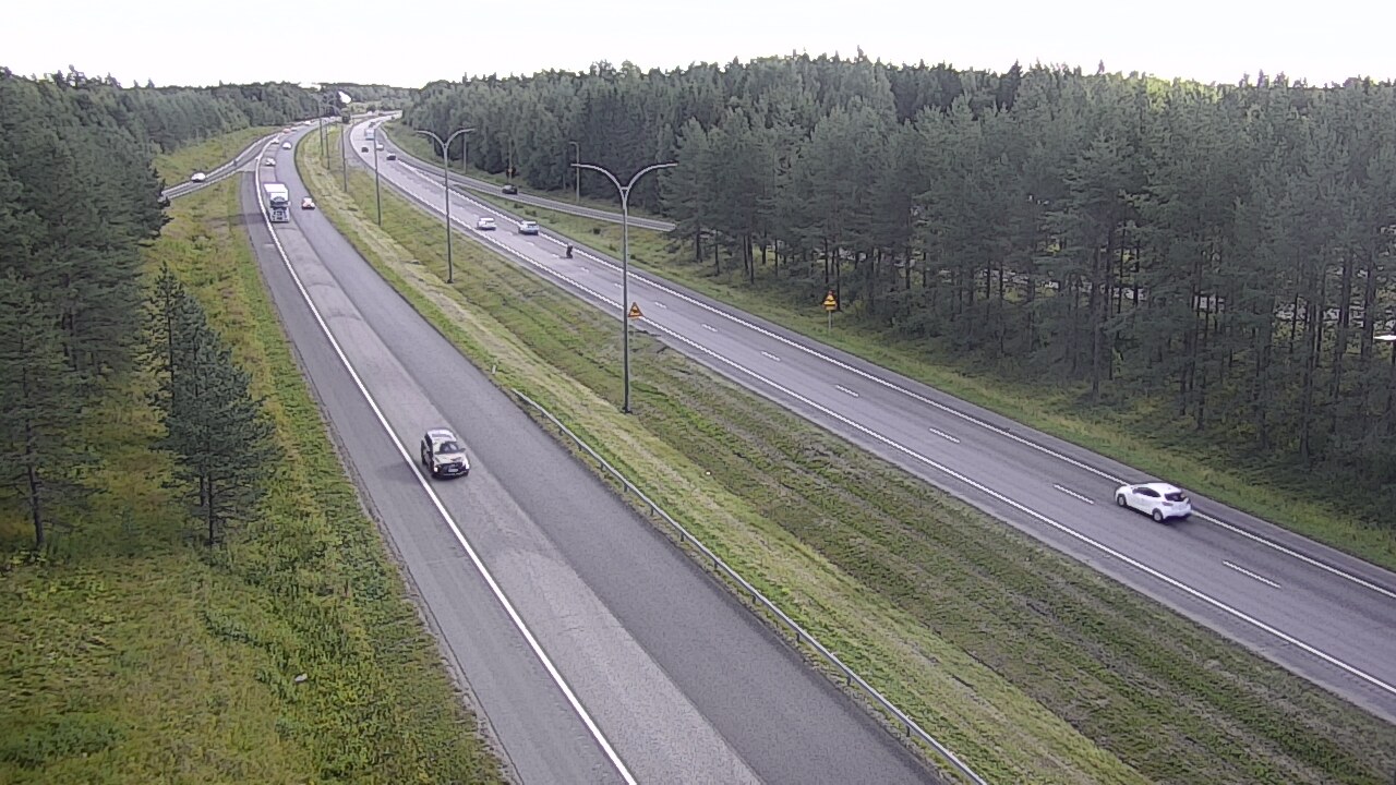 Weather Camera Image Väg 4 Uleåborg, Ouluntulli, Oulu, Pohjois-Pohjanmaa