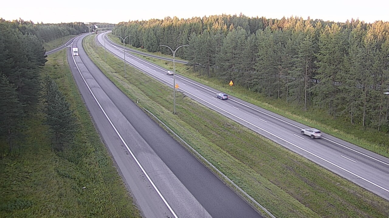 Weather Camera Image Väg 4 Uleåborg, Ouluntulli, Oulu, Pohjois-Pohjanmaa