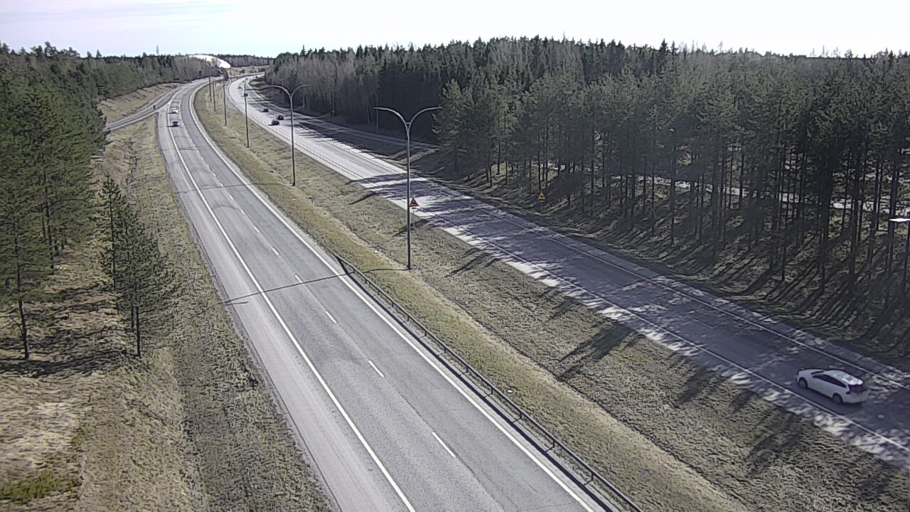 Weather Camera Image Väg 4 Uleåborg, Ouluntulli, Oulu, Pohjois-Pohjanmaa