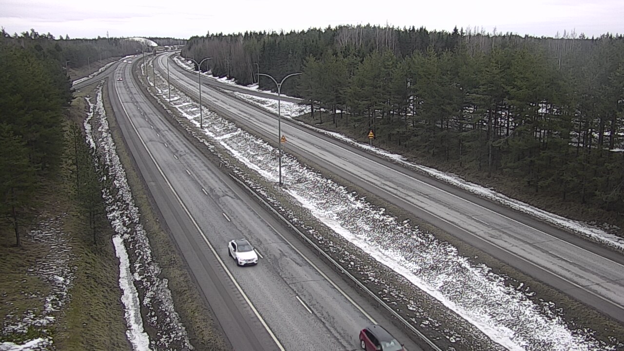 Weather Camera Image Väg 4 Uleåborg, Ouluntulli, Oulu, Pohjois-Pohjanmaa