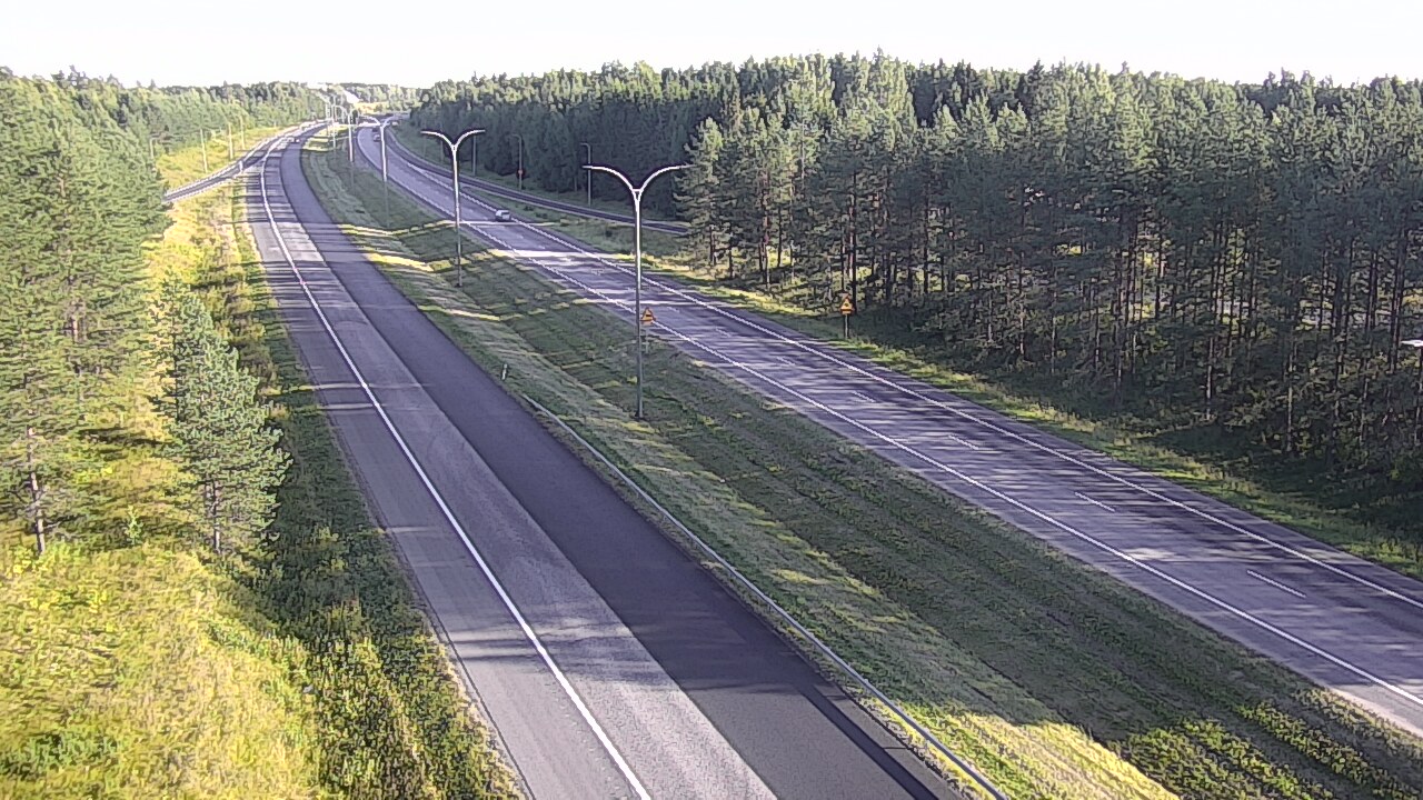 Weather Camera Image Väg 4 Uleåborg, Ouluntulli, Oulu, Pohjois-Pohjanmaa