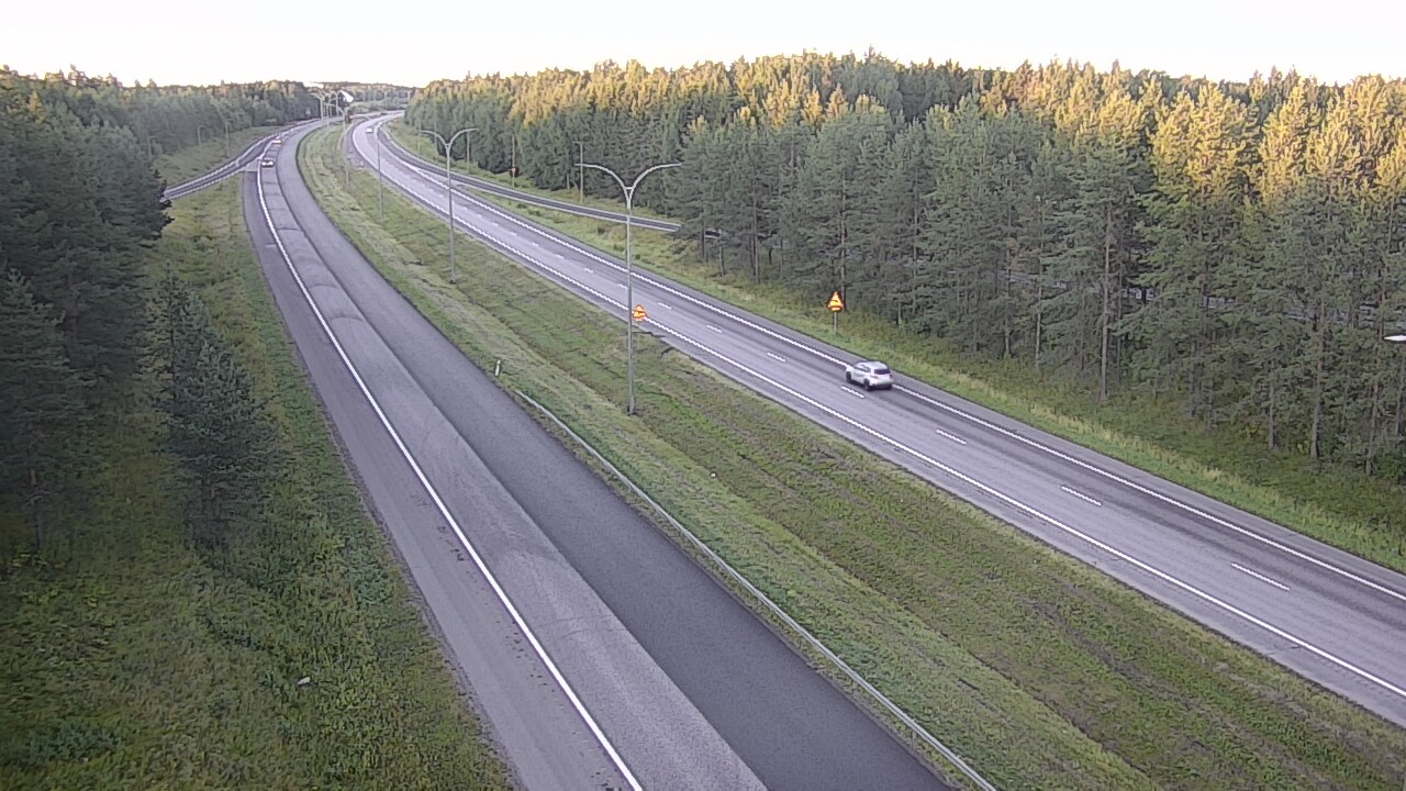 Weather Camera Image Väg 4 Uleåborg, Ouluntulli, Oulu, Pohjois-Pohjanmaa