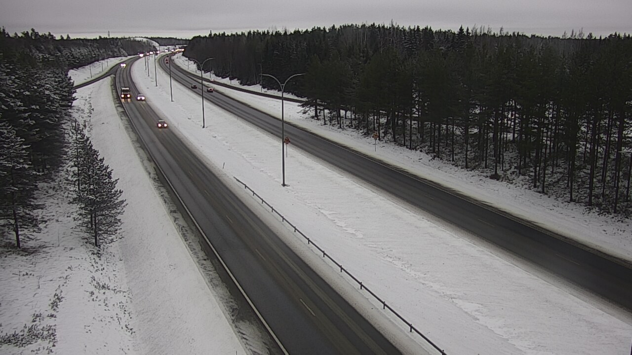 Weather Camera Image Väg 4 Uleåborg, Ouluntulli, Oulu, Pohjois-Pohjanmaa