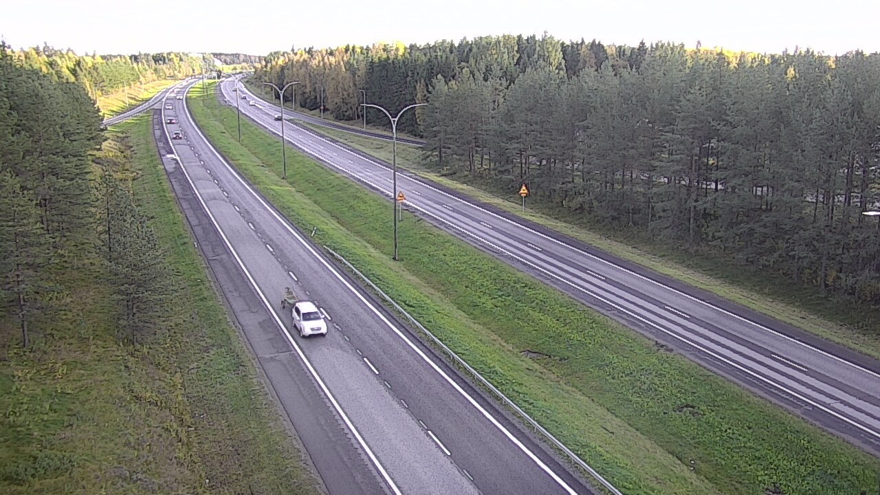 Weather Camera Image Väg 4 Uleåborg, Ouluntulli, Oulu, Pohjois-Pohjanmaa
