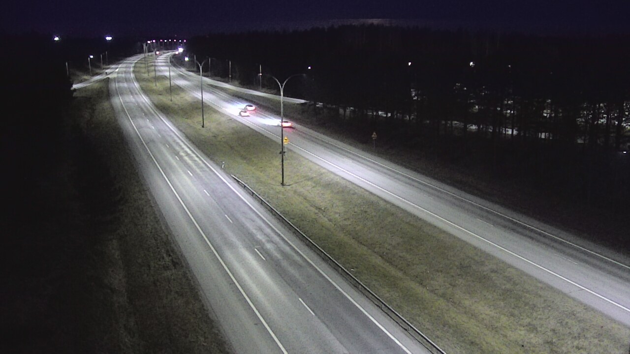 Weather Camera Image Road 4 Oulu, Ouluntulli, Oulu, Pohjois-Pohjanmaa