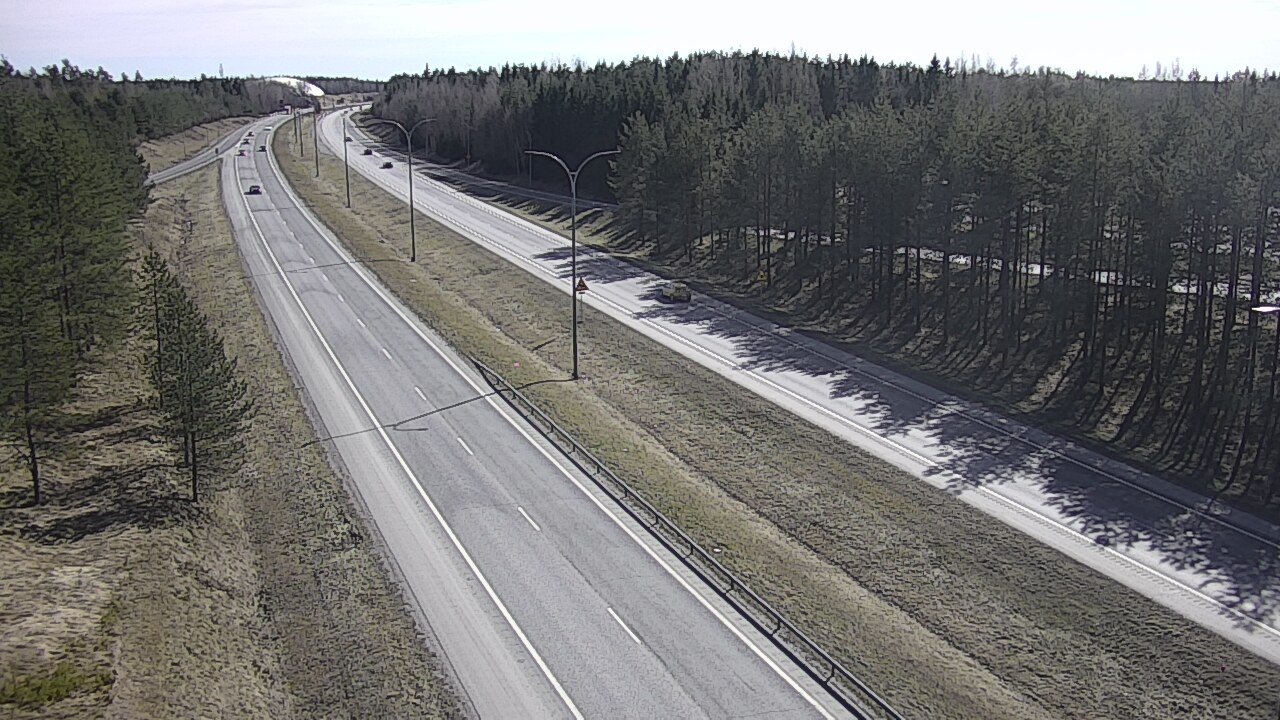 Weather Camera Image Väg 4 Uleåborg, Ouluntulli, Oulu, Pohjois-Pohjanmaa