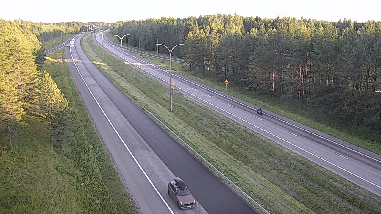 Weather Camera Image Väg 4 Uleåborg, Ouluntulli, Oulu, Pohjois-Pohjanmaa