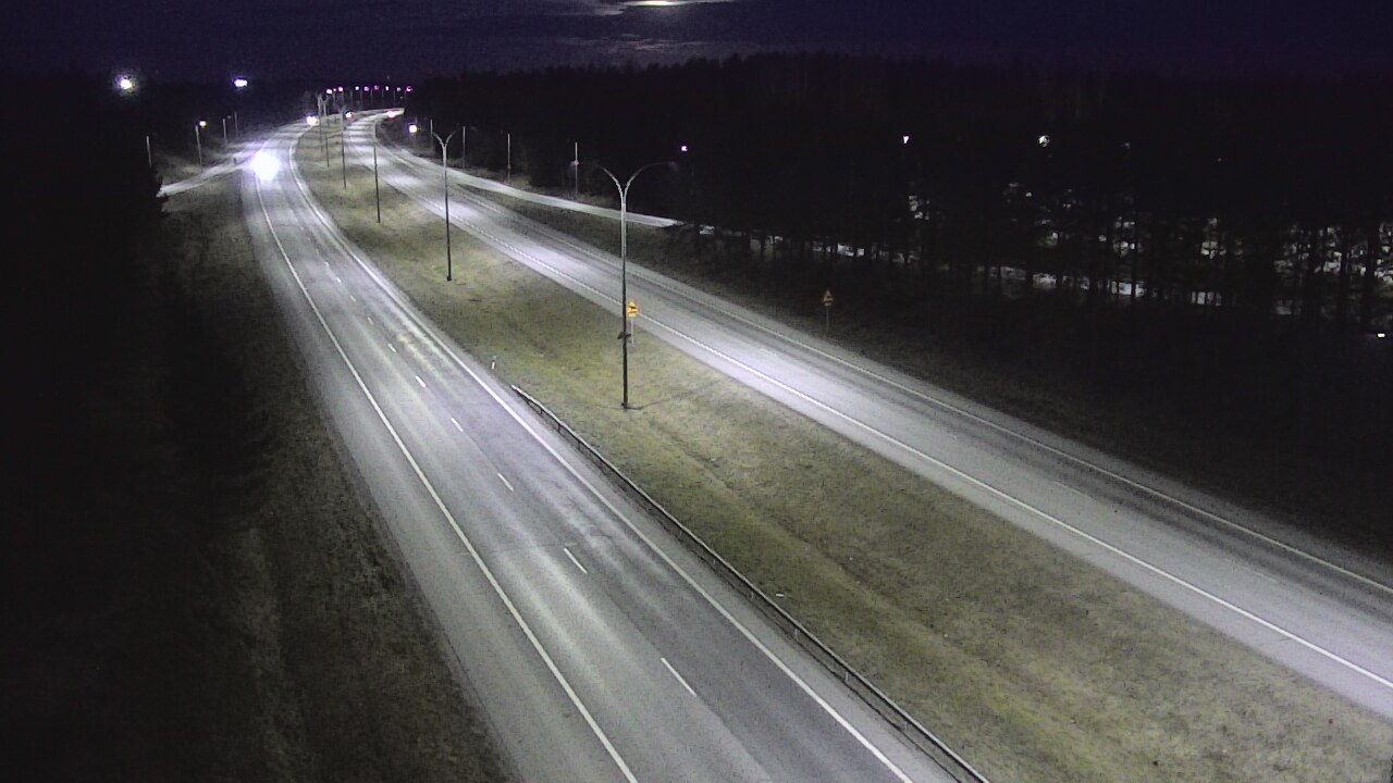 Weather Camera Image Road 4 Oulu, Ouluntulli, Oulu, Pohjois-Pohjanmaa