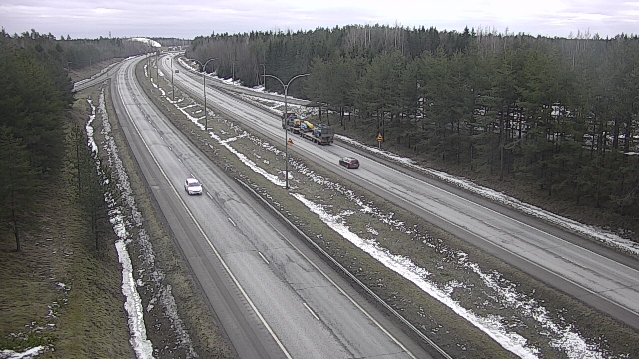 Weather Camera Image Väg 4 Uleåborg, Ouluntulli, Oulu, Pohjois-Pohjanmaa