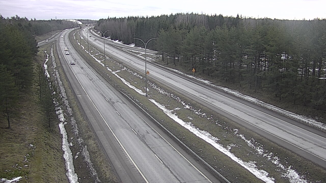 Weather Camera Image Väg 4 Uleåborg, Ouluntulli, Oulu, Pohjois-Pohjanmaa