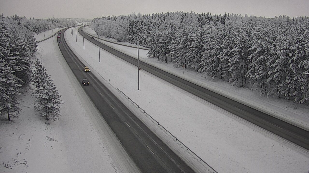 Weather Camera Image Väg 4 Uleåborg, Ouluntulli, Oulu, Pohjois-Pohjanmaa