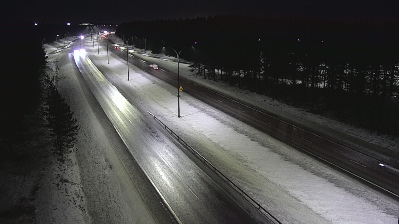 Weather Camera Image Väg 4 Uleåborg, Ouluntulli, Oulu, Pohjois-Pohjanmaa