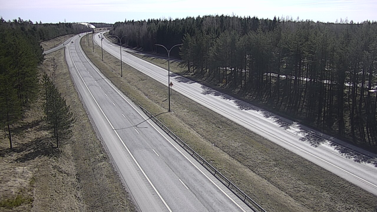 Weather Camera Image Väg 4 Uleåborg, Ouluntulli, Oulu, Pohjois-Pohjanmaa