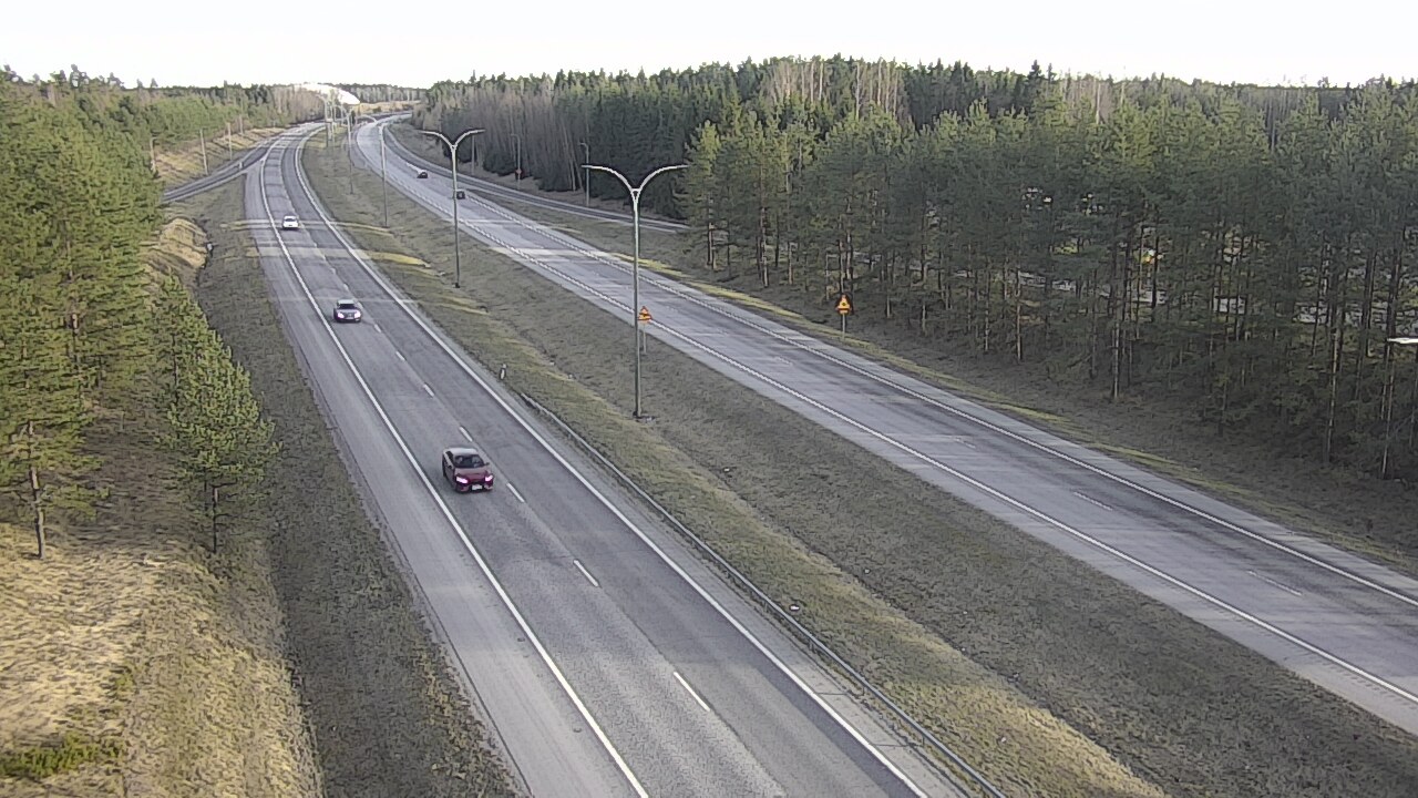 Weather Camera Image Väg 4 Uleåborg, Ouluntulli, Oulu, Pohjois-Pohjanmaa