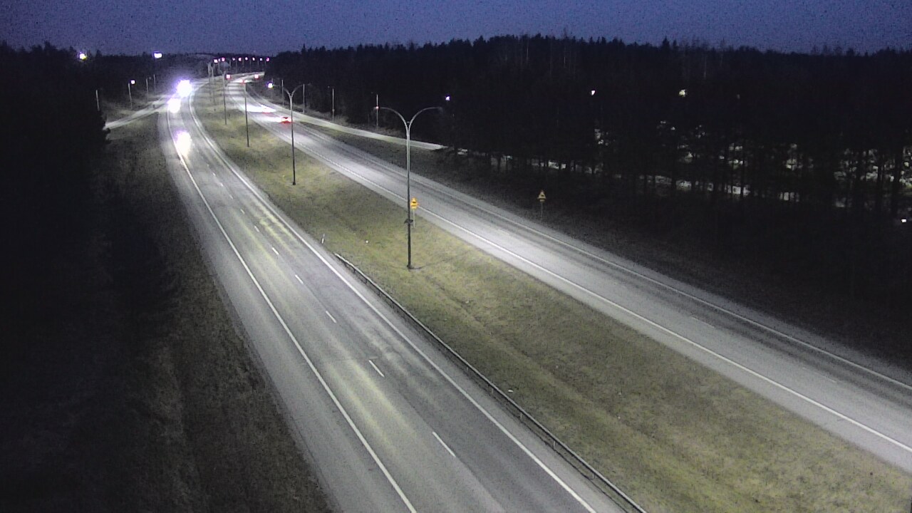 Weather Camera Image Väg 4 Uleåborg, Ouluntulli, Oulu, Pohjois-Pohjanmaa