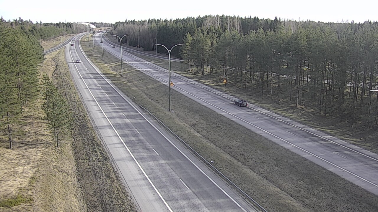 Weather Camera Image Väg 4 Uleåborg, Ouluntulli, Oulu, Pohjois-Pohjanmaa