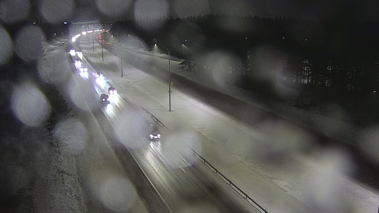 Weather Camera Image Väg 4 Uleåborg, Ouluntulli, Oulu, Pohjois-Pohjanmaa