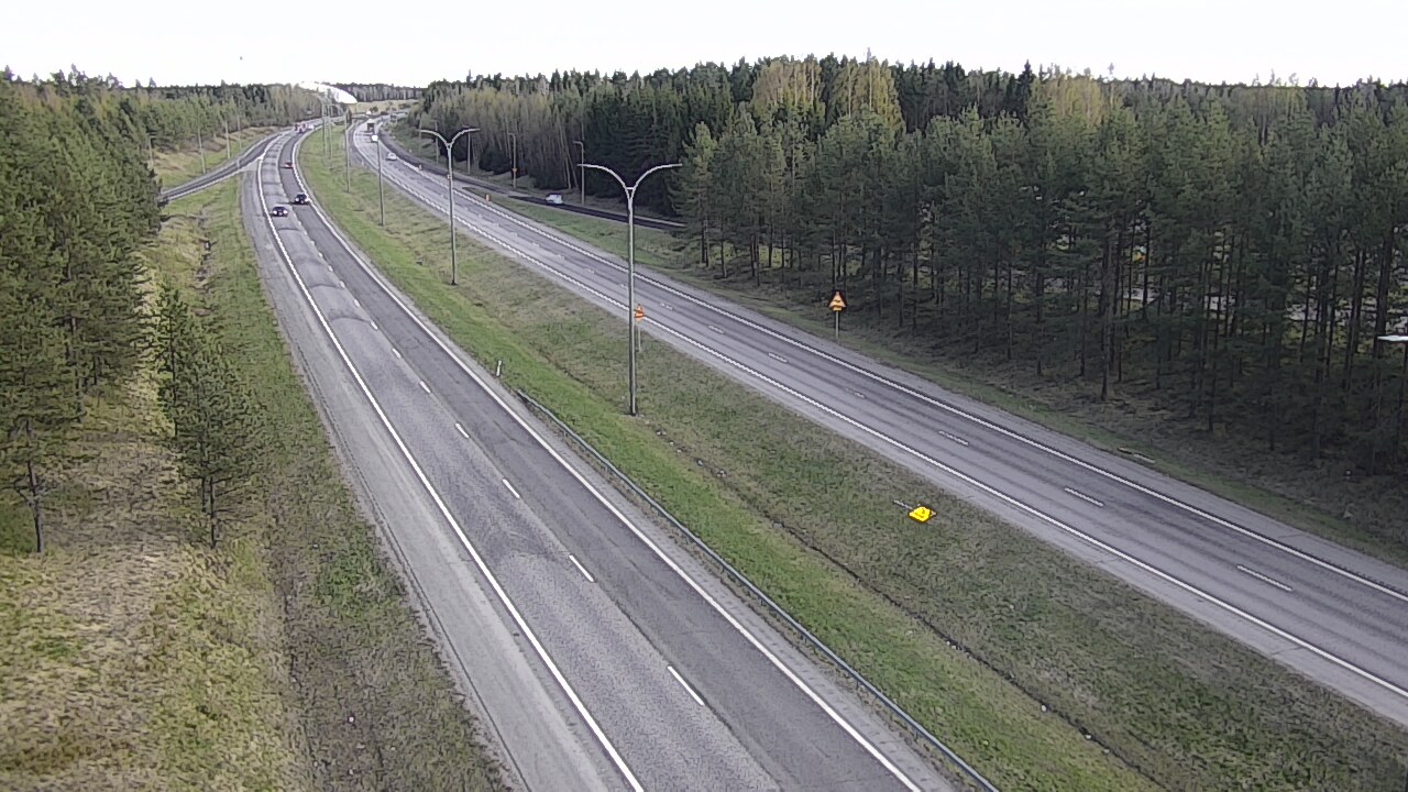 Weather Camera Image Väg 4 Uleåborg, Ouluntulli, Oulu, Pohjois-Pohjanmaa