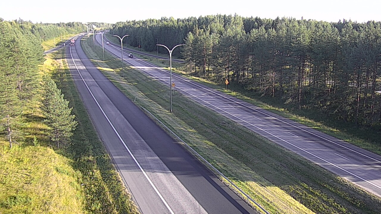 Weather Camera Image Väg 4 Uleåborg, Ouluntulli, Oulu, Pohjois-Pohjanmaa