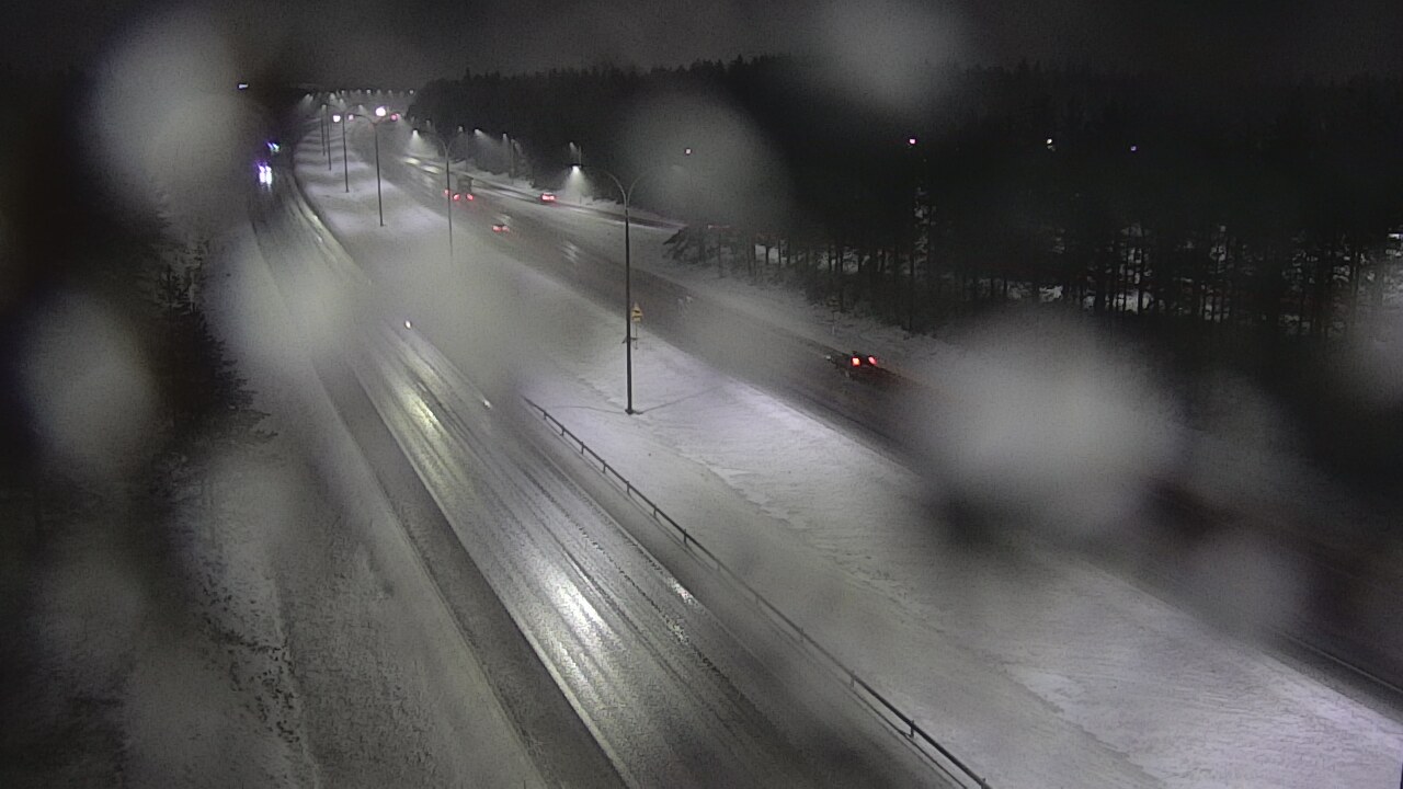 Weather Camera Image Väg 4 Uleåborg, Ouluntulli, Oulu, Pohjois-Pohjanmaa